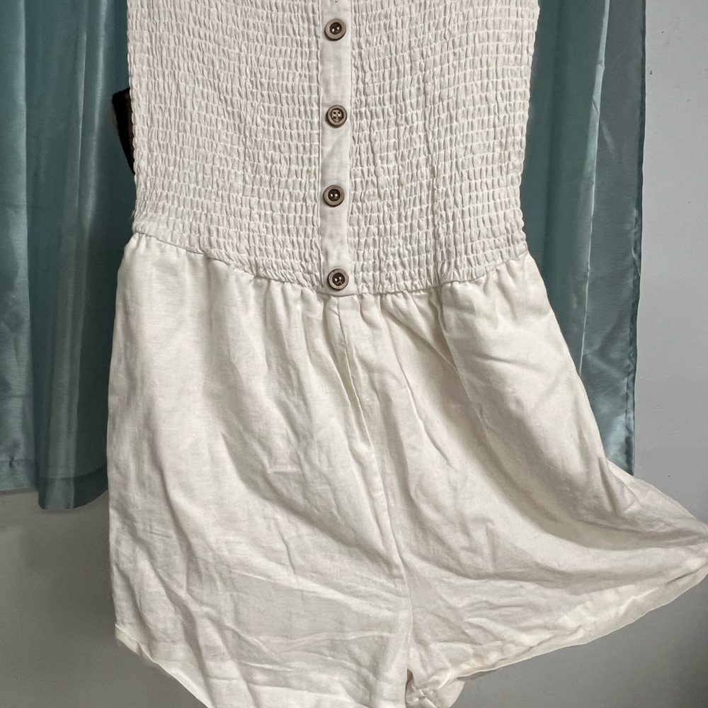 Romper - Picture 2 of 4